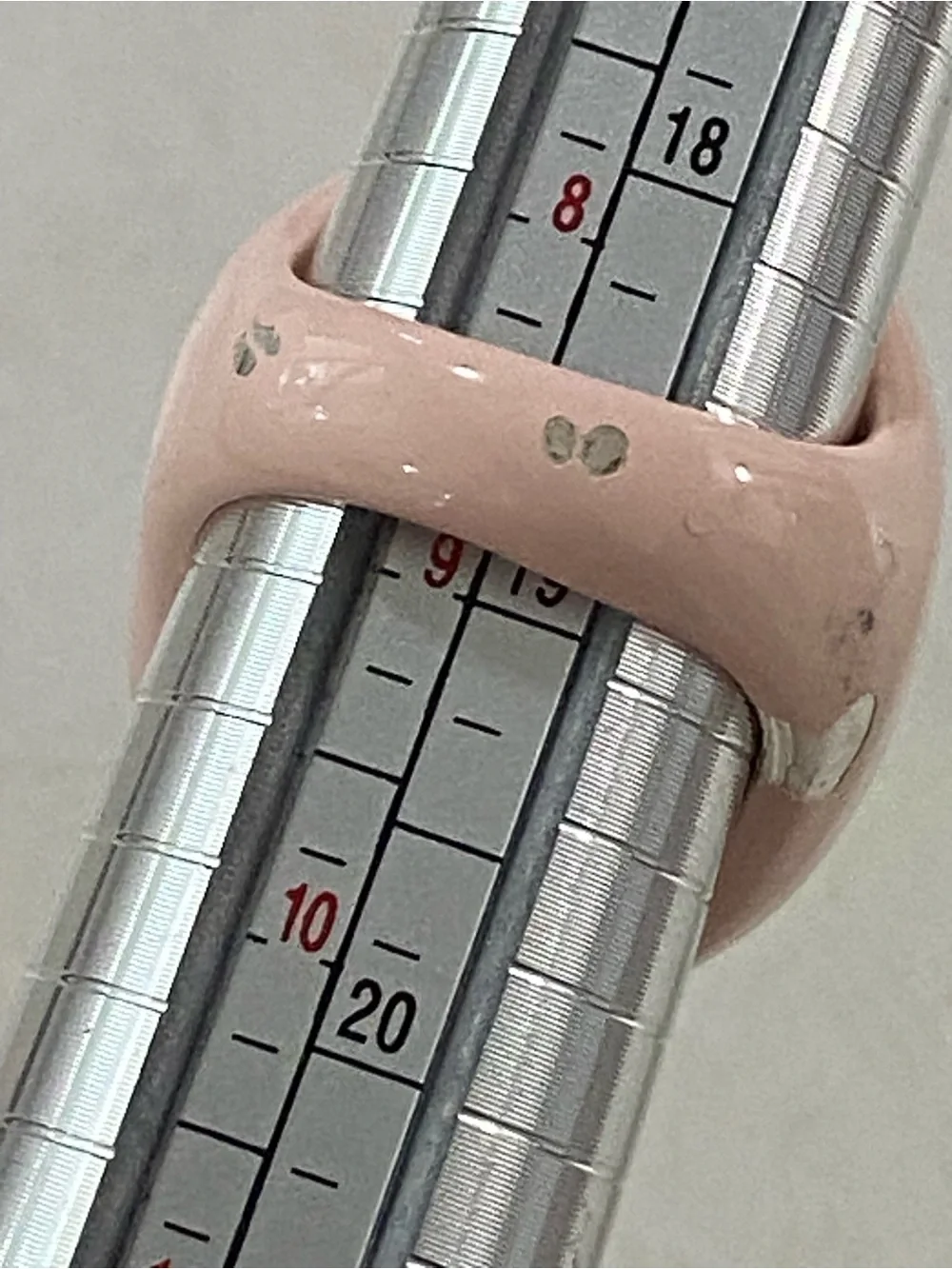 Kurt Geiger Oval Stone Cocktail Ring Pink Enamel Size 9